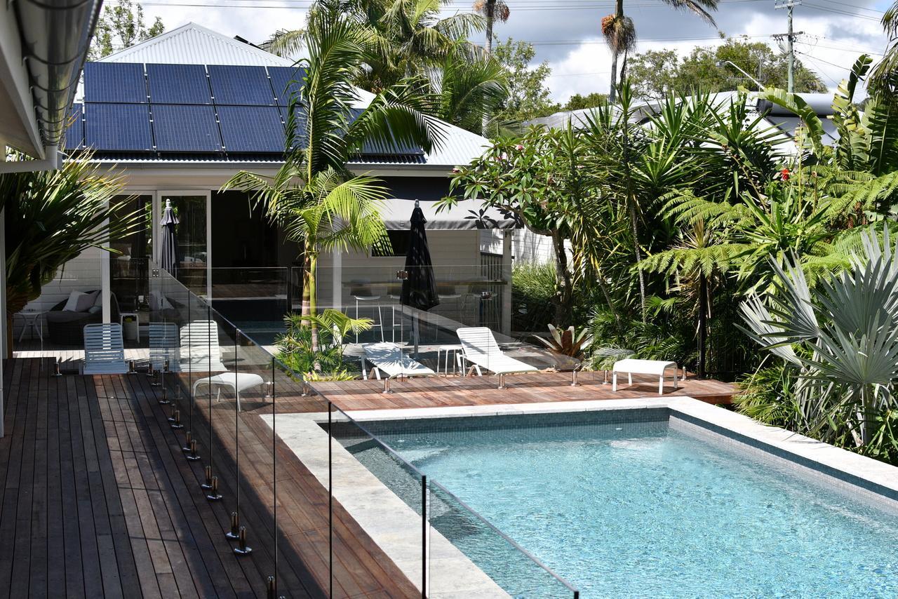 Byron Palms Guesthouse & Spa - Adults Only Byron Bay Exterior photo