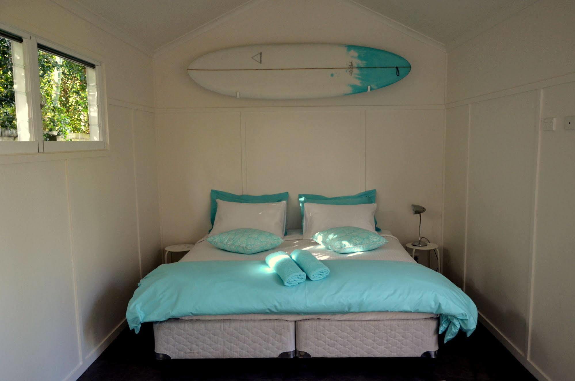 Byron Palms Guesthouse & Spa - Adults Only Byron Bay Exterior photo